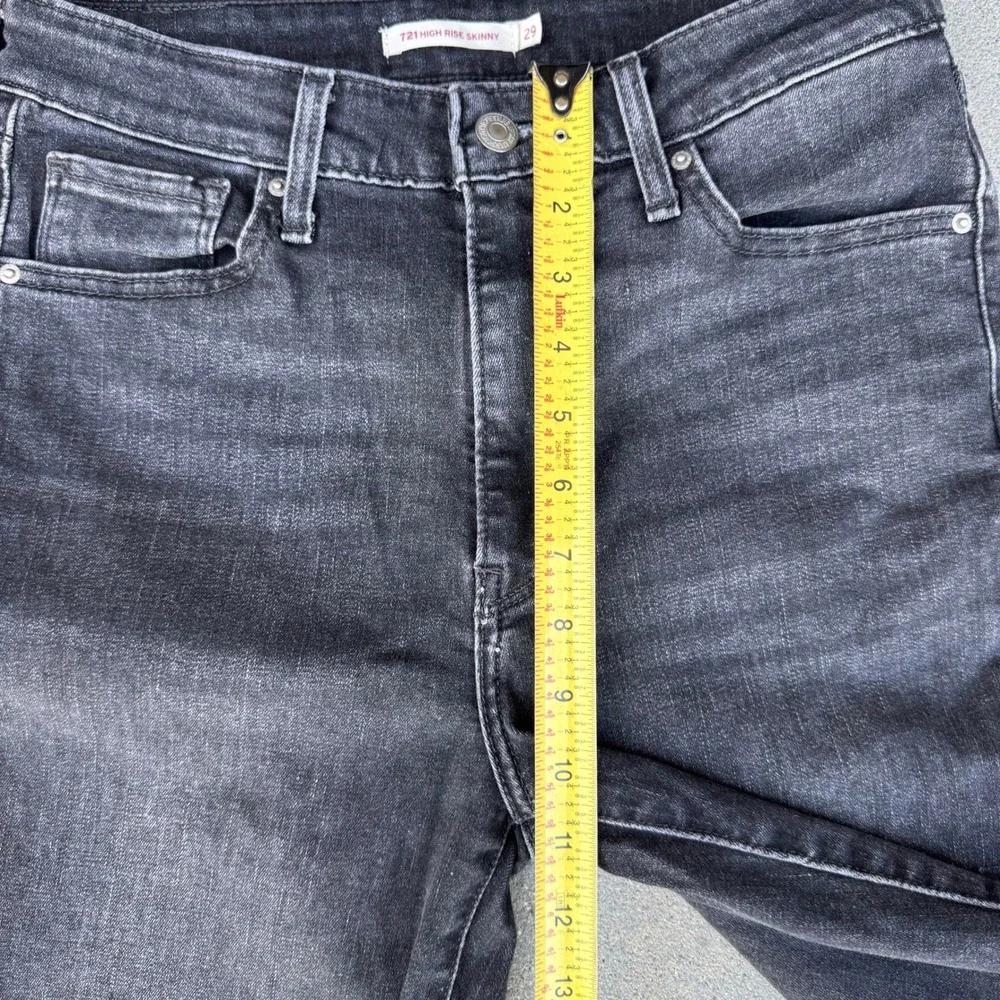 Levis levis 721